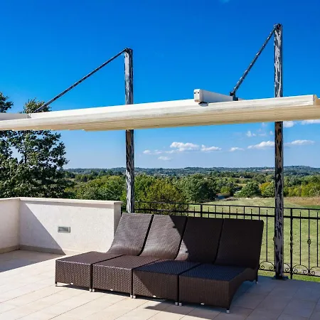 Mala Halu By Interhome Holiday home Gracisce
