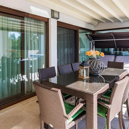 Mala Halu By Interhome Holiday home Gracisce