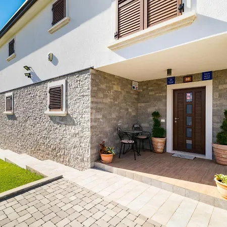 Mala Halu By Interhome Gračišće
