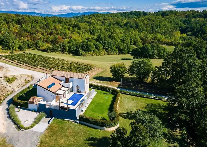 Mala Halu By Interhome