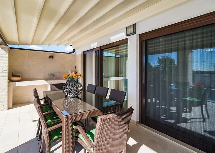 Mala Halu By Interhome * Gracisce