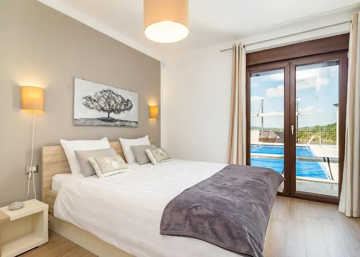 Mala Halu By Interhome *