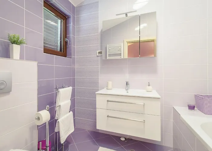 Mala Halu By Interhome Vikendica *